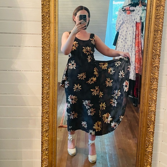 Vintage 90s Sarong Hawaiian Dress - Picture 2 of 6